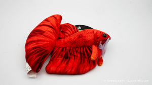 Kampffisch Betta rot Kuscheltier - GarnelenTv-Shop

Kampffisch Betta Kuscheltier in Rot – 16 cm groß
