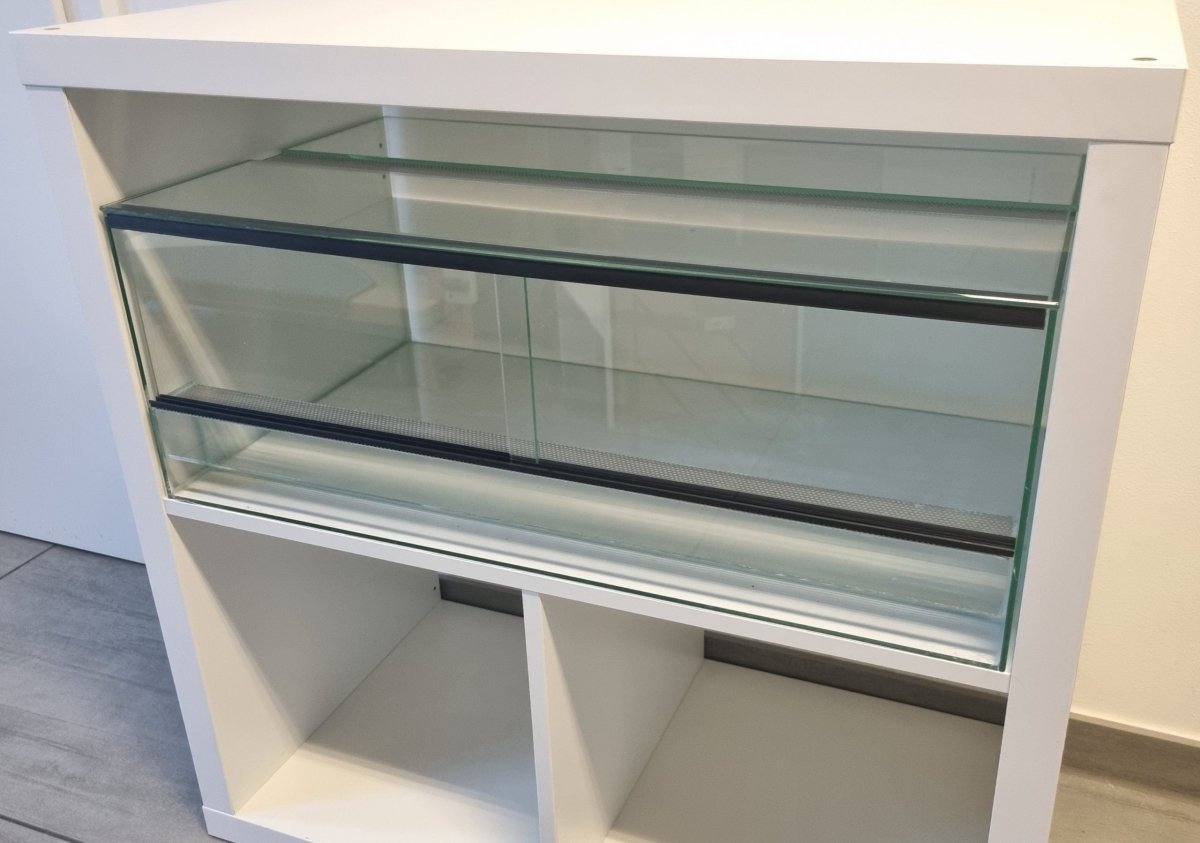 Terrarium 68x38x25cm (LxTxH) für IKEA Kallax - GarnelenTv-Shop

Transparentes Silikon Terrarium
