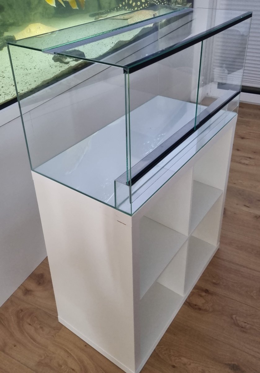 Terrarium 76,5x39x40cm (LxTxH) für IKEA Kallax - GarnelenTv-Shop

4mm Floatglas Terrarium

